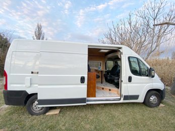 Furgoneta camper Citroën  En alquiler en Lérida