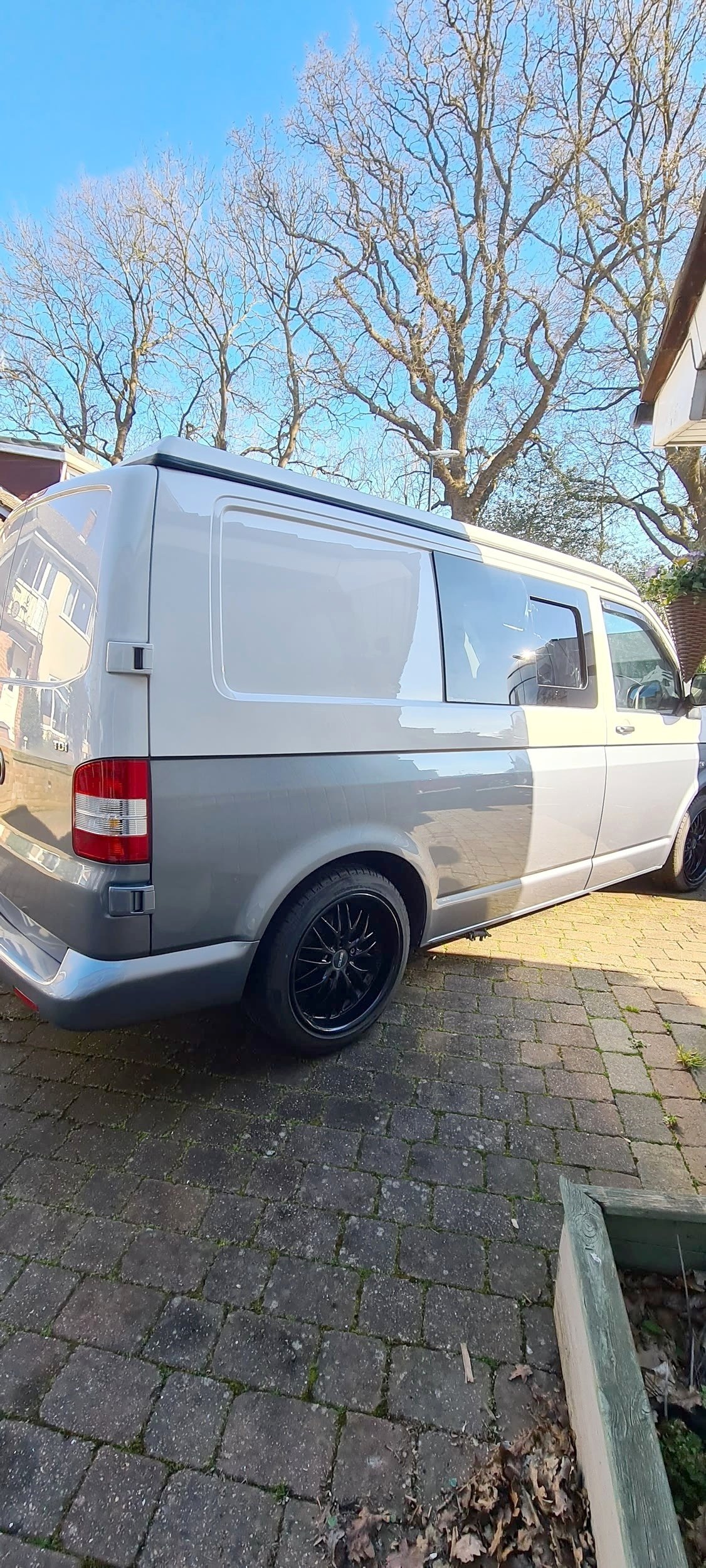 Picture of Volkswagen Transporter T5 Pop Top