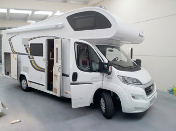 Autocaravana Capucino Benimar Sport 346 em aluguer em Durango