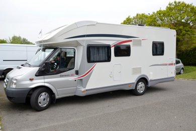 Halfintegraal camper Challenger GENESIS 60 Te huur in Chatou