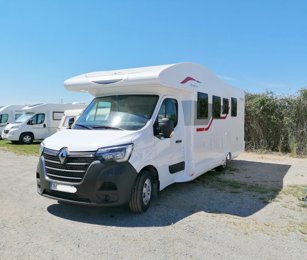 Teilintegriertes Wohnmobil Rimor ELI1510 zu vermieten in Sant Boi De Llobregat