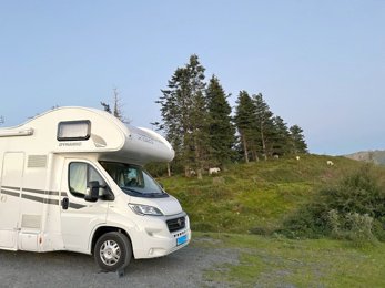 Alkoven Wohnmobil Rimor Ducato 2,3 l 130 ch zu vermieten in A Coruña