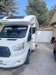 Camping-car Profilé Ford  en location à Montferrat