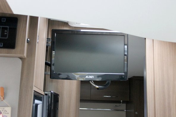 Aluguer de Autocaravana Perfilada Chausson 718Eb Flash