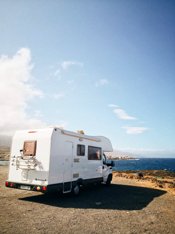 Alquiler de Autocaravanas y Furgonetas Camper Canarias Yescapa