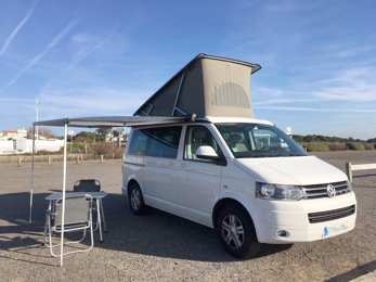 Van Volkswagen Volkswagen california Te huur in Les Sables-D'Olonne
