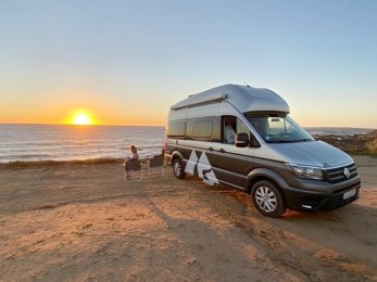 Furgoneta camper Volkswagen Grand California En alquiler en Montijo