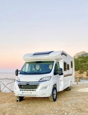 Alquiler de Autocaravanas y Furgonetas Camper Menorca Yescapa