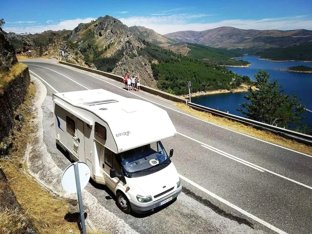Wohnmobil Alkoven Elnagh TRANSIT zu vermieten in Malhou