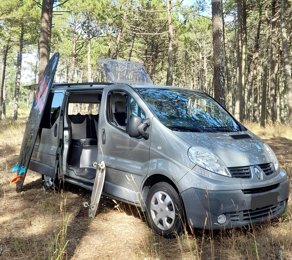 Camper gran volumen Albicampo Trafic 2,0 l dCi 115 ch En alquiler en Matosinhos
