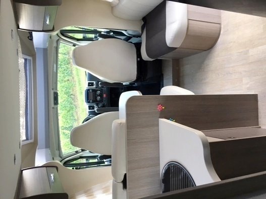 Aluguer de Autocaravana Perfilada Challlenger 388Eb