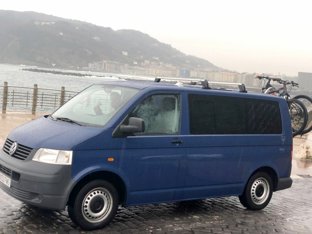 Campingbus Volkswagen Transporter T5 zu vermieten in Madrid