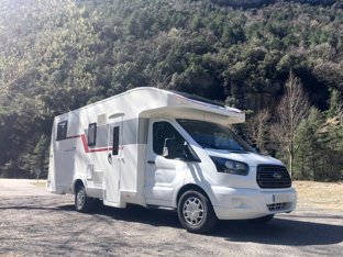 Alquiler de Autocaravanas y Furgonetas Camper Tarragona Yescapa