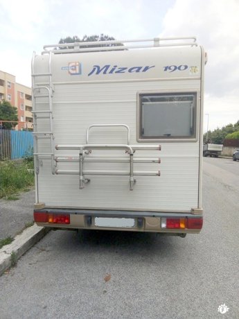 Vermietung von Alkoven Wohnmobil