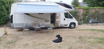 Motorhome Coachbuilt Pla Hp 74 For hire in Salir Do Porto