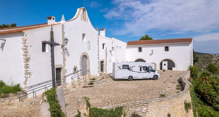 Aluguer de Autocaravana Perfilada