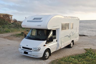 Camping-car Capucine SUPERBRIG 635 en location à Marina Di Ragusa