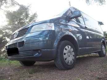 Furgoneta camper Volkswagen T5 2,5 l 140 ch En alquiler en Vilafranca Del Penedès