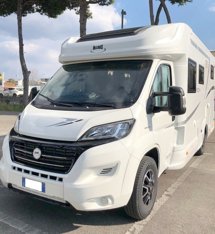 RV Low profile MC4 360 Mc Louis For rent in Toscana