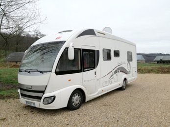 Autocaravana Integral Eura Mobil 710 Qb En alquiler en Peipin