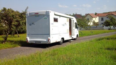 Camping-car Intégral Pilote Référence en location à Harfleur