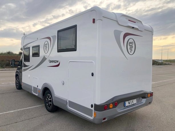 Viaggio del Camper Profilato