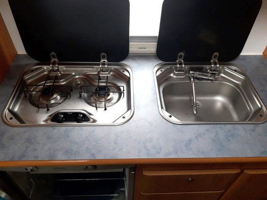 Aluguer de Autocaravana capucino Hymer Ducato