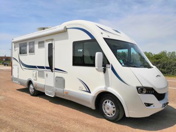 Autocaravana Integral Mclouis 872 En alquiler en Saint-Euphrône