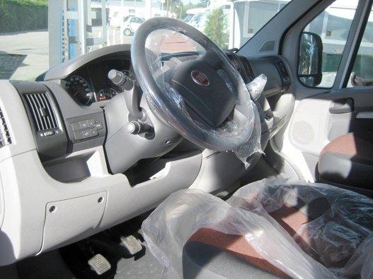 Aluguer de Autocaravana capucino Mobilvetta Kea 73