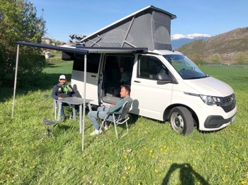 Furgoneta camper Volkswagen California Coast T6.1 En alquiler en Seyssins