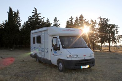 Autocaravana Perfilada Fiat Ducato Auto Roller 15 em aluguer em Montijo