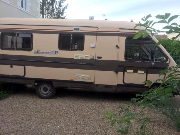 Location Camping Car Integral Marolles Le Voyageur 1988 Yescapa