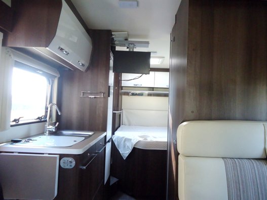 Aluguer de Autocaravana Perfilada Ford Transit Ci Nacre Xt64