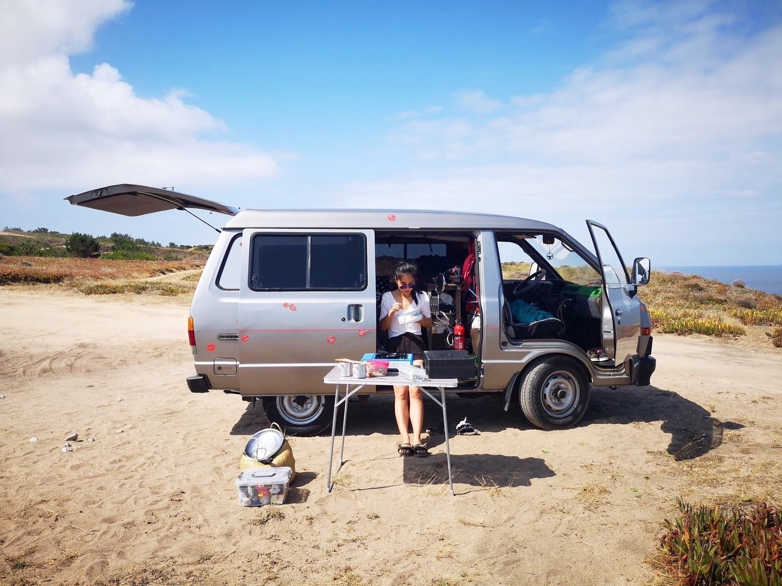 nissan vanette 2000 model