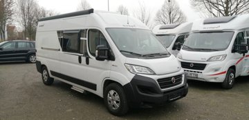 Converted van Sunlight Cliff 600 For hire in Schweinfurt