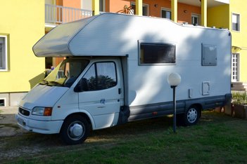 Motorhome Coachbuilt Rimor 50 For hire in Buttapietra