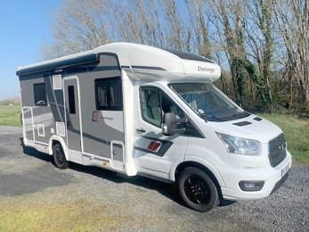 Camping-car Profilé Challenger  en location à Riscle