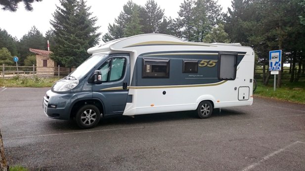 Aluguer de Autocaravana Perfilada Burstner Ixeo Time It 734