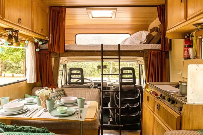 Vermietung von Alkoven Wohnmobil