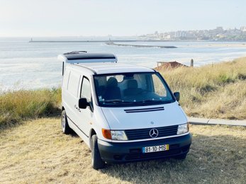 Van Mercedes Benz Vito 108 D en location à Vila Nova De Gaia
