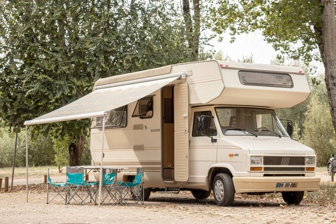 Vermietung von Alkoven Wohnmobil