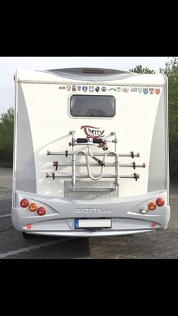 Viaggio del Camper Mansardato