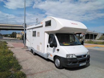 Camper Mansardato Joint J361 condiviso a Puerto Real