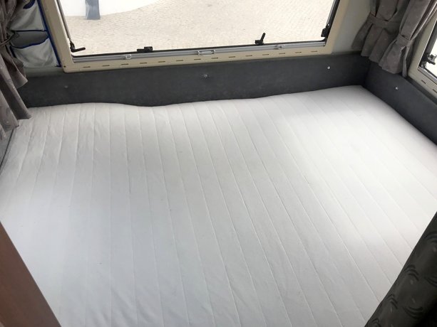 Vermietung von Vollintegriertes Wohnmobil