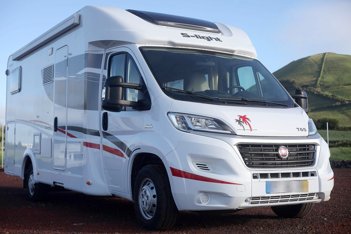 Campingbus Capron EG/CF002 zu vermieten in Ponta Delgada