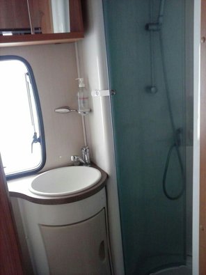 Aluguer de Autocaravana Perfilada Challenger Genesis 48