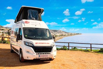 Camper gran volumen Peugeot Boxer 2,2 l hdi 130 ch En alquiler en Málaga