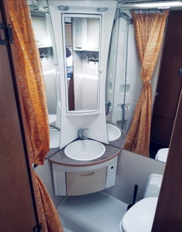 Lloguer de la Autocaravana perfilada