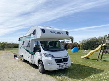Camping-car Capucine Sunlight A 72 en location à Grand-Champ