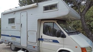 Camping-car profilé / capucine / fourgon / van